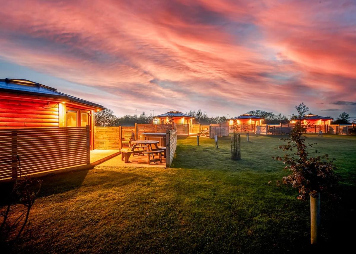 Green Meadows Park Garton Exterior foto